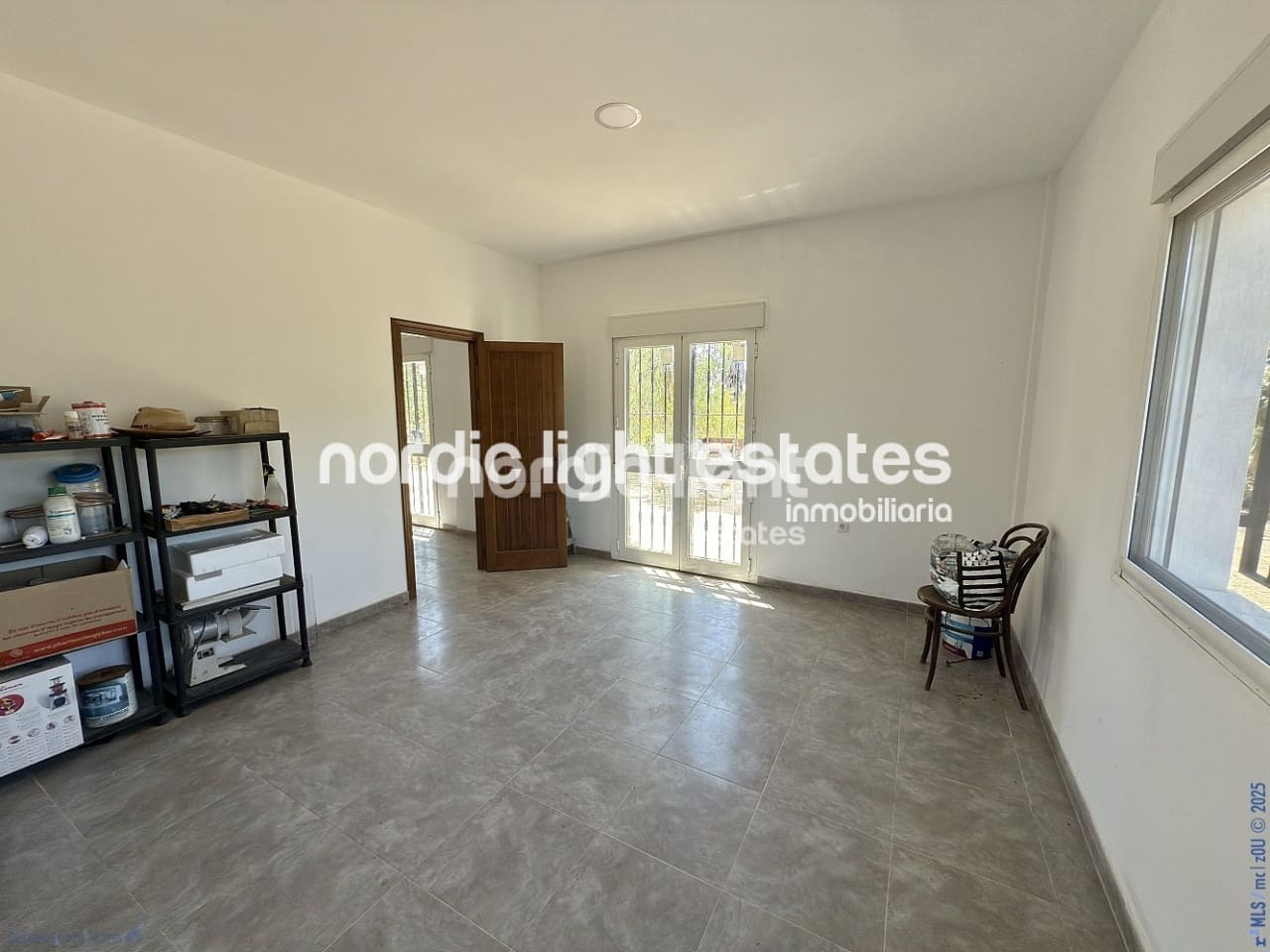 5 soveværelse Finca/Landehus til salg i Cajiz med garage - € 750.000 (Ref: 9400020)