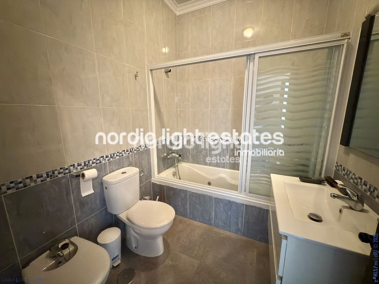 5 soveværelse Finca/Landehus til salg i Cajiz med garage - € 750.000 (Ref: 9400020)