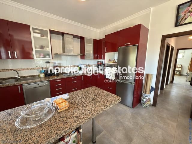 5 sypialnia Finka/Dom wiejski na sprzedaż w Cajiz, Vélez-Málaga z garażem - 750 000 € (Ref: 9400020)