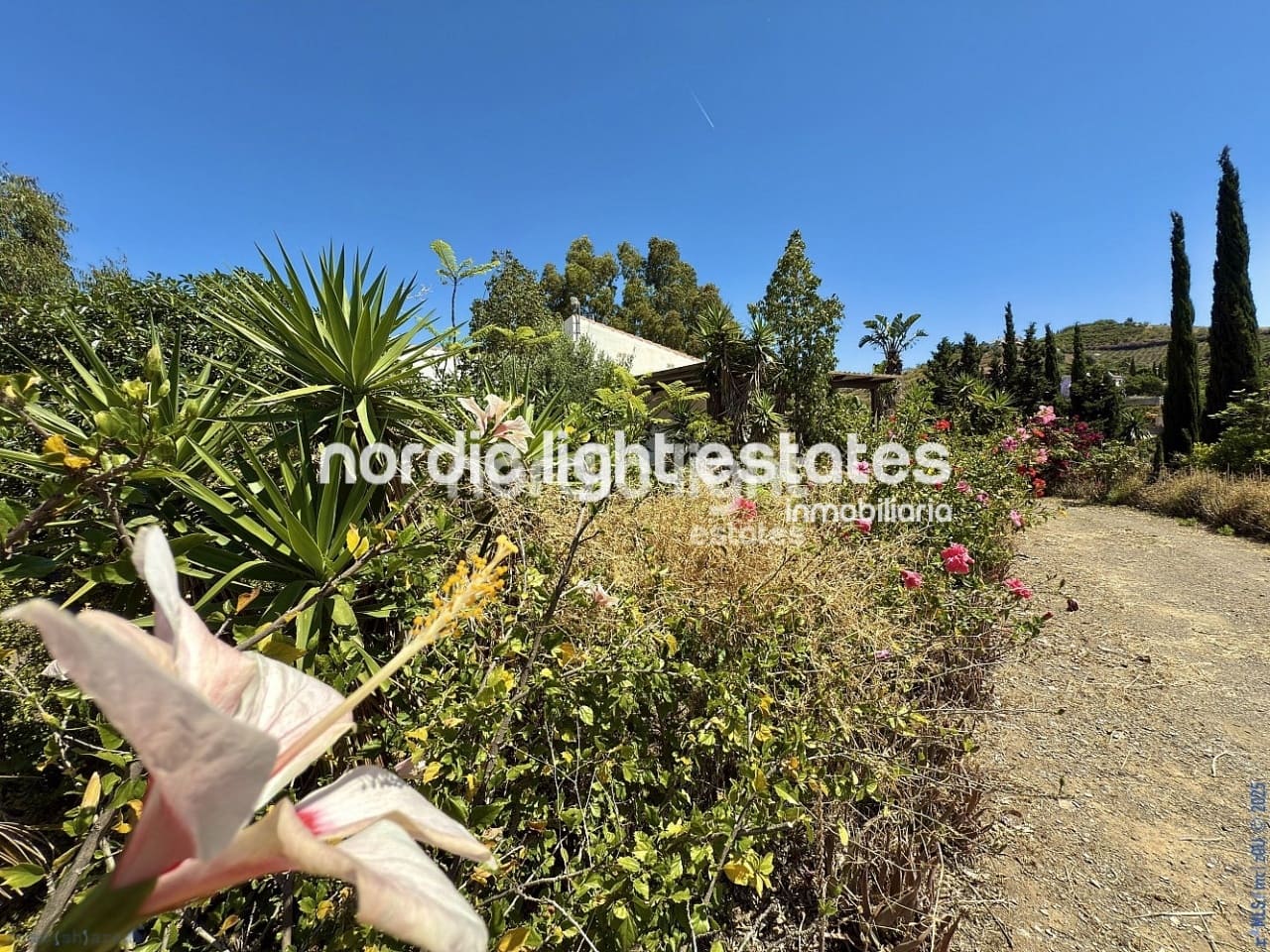 5 soveværelse Finca/Landehus til salg i Cajiz med garage - € 750.000 (Ref: 9400020)