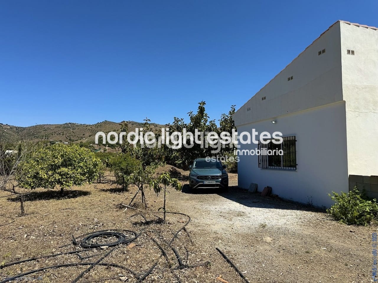 5 soveværelse Finca/Landehus til salg i Cajiz med garage - € 750.000 (Ref: 9400020)