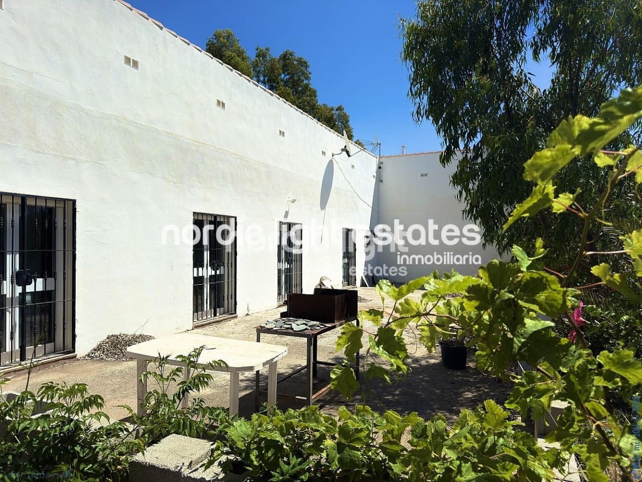 5 soveværelse Finca/Landehus til salg i Cajiz med garage - € 750.000 (Ref: 9400020)