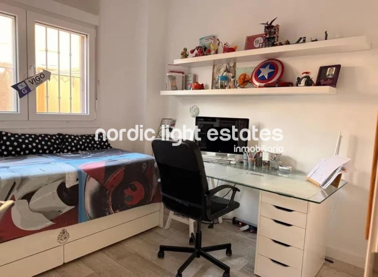 4 bedroom Flat for sale in La Cala del Moral with pool garage - € 415,000 (Ref: 9402703)