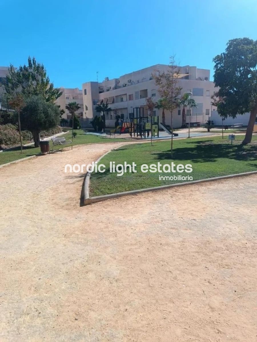 2 quarto Apartamento para venda em Torre de Benagalbon com piscina garagem - 399 000 € (Ref: 9405845)