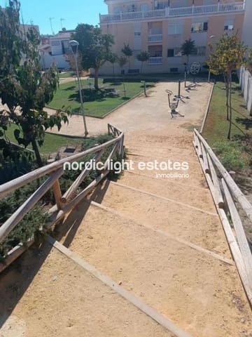 2 quarto Apartamento para venda em Torre de Benagalbon, Rincón de la Victoria com piscina garagem - 399 000 € (Ref: 9405845)