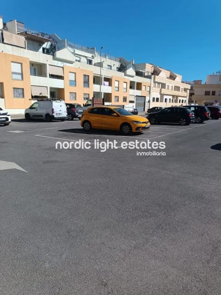 2 quarto Apartamento para venda em Torre de Benagalbon com piscina garagem - 399 000 € (Ref: 9405845)