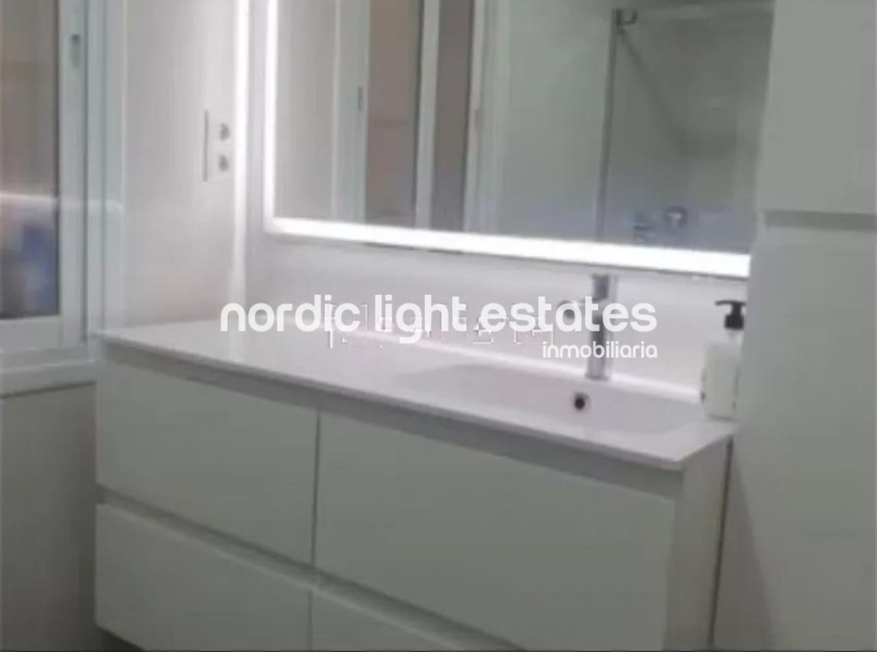 3 quarto Apartamento para venda em Torre del Mar - 333 000 € (Ref: 9409700)