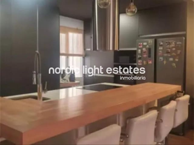 3 quarto Apartamento para venda em Torre del Mar, Vélez-Málaga - 333 000 € (Ref: 9409700)