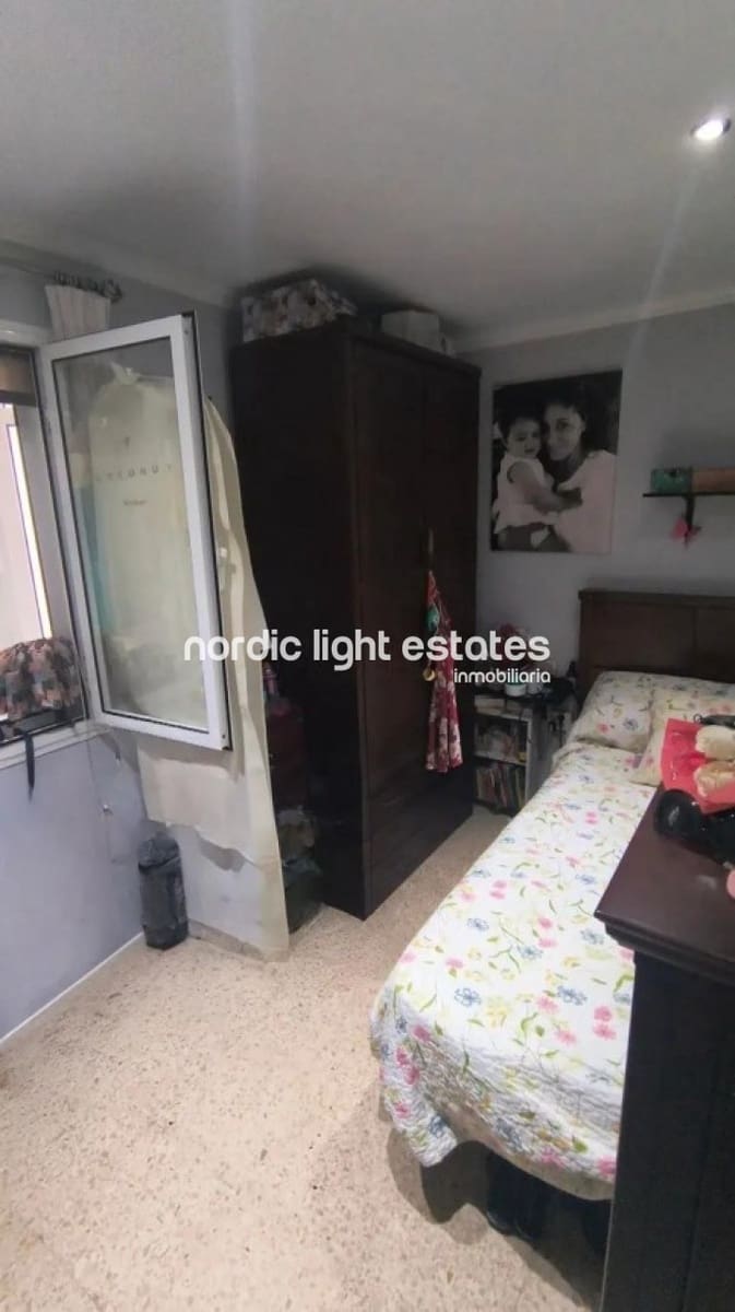 3 soverom Leilighet til salgs i Malaga by med garasje - € 275 000 (Ref: 9410029)