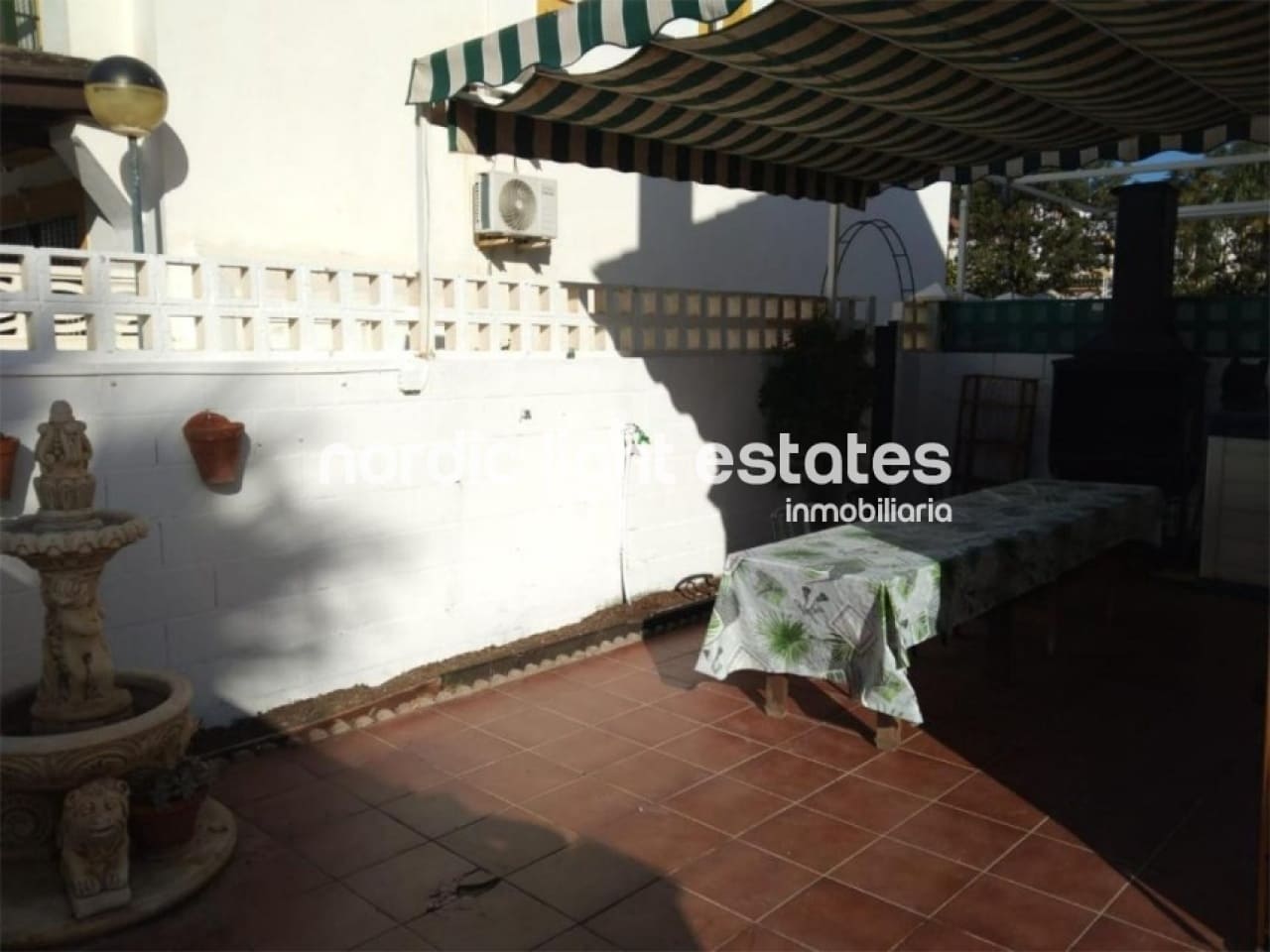 3 camera da letto Villetta Bifamiliare in vendita in Chilches con piscina garage - 699.900 € (Rif: 9410030)