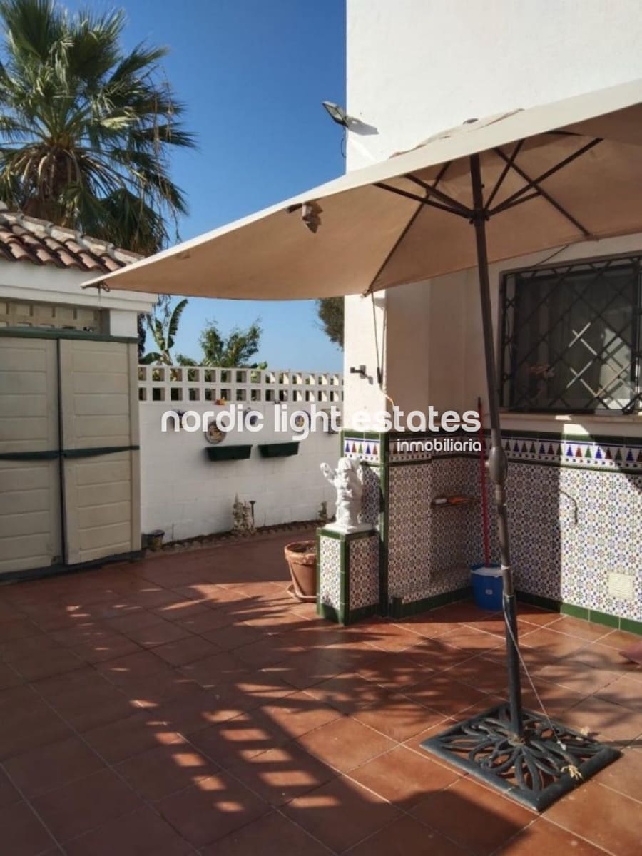 3 camera da letto Villetta Bifamiliare in vendita in Chilches con piscina garage - 699.900 € (Rif: 9410030)