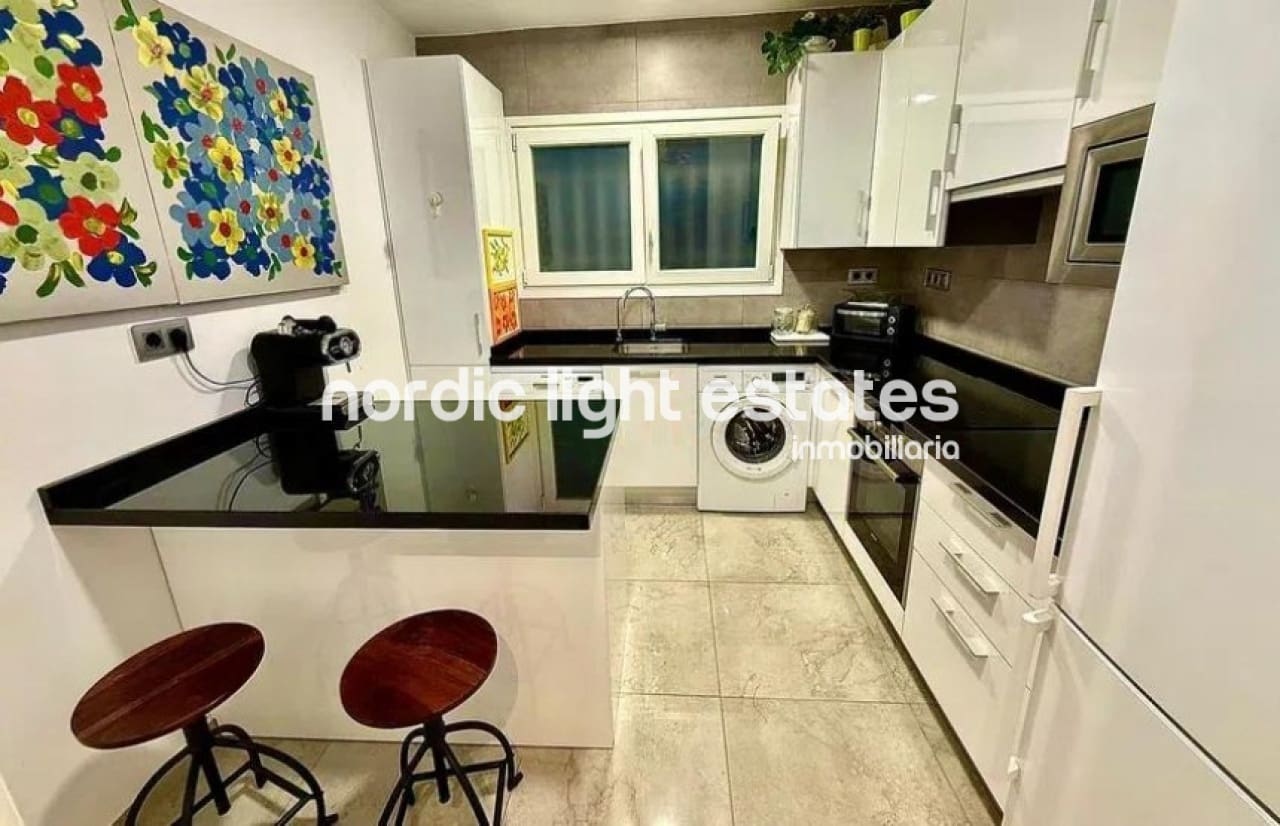 3 soveværelse Lejlighed til salg i Malaga by - € 765.000 (Ref: 9412765)