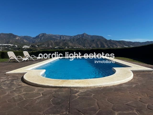 2 soverom Villa til leie i Nerja med svømmebasseng - € 1 800 (Ref: 9419403)