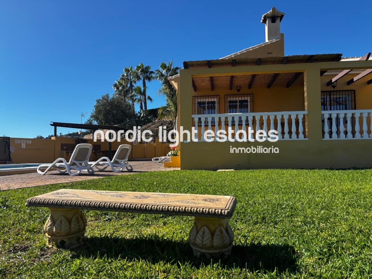 2 soverom Villa til leie i Nerja med svømmebasseng - € 1 800 (Ref: 9419403)