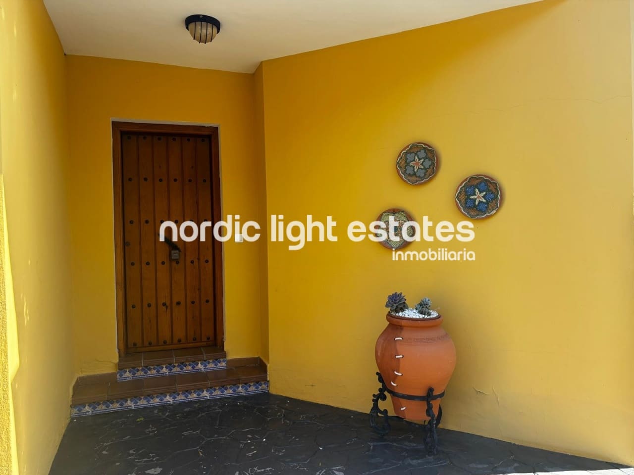 2 soverom Villa til leie i Nerja med svømmebasseng - € 1 800 (Ref: 9419403)