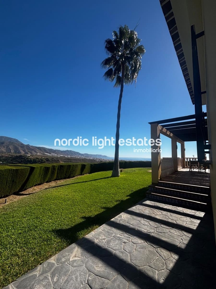 2 soverom Villa til leie i Nerja med svømmebasseng - € 1 800 (Ref: 9419403)