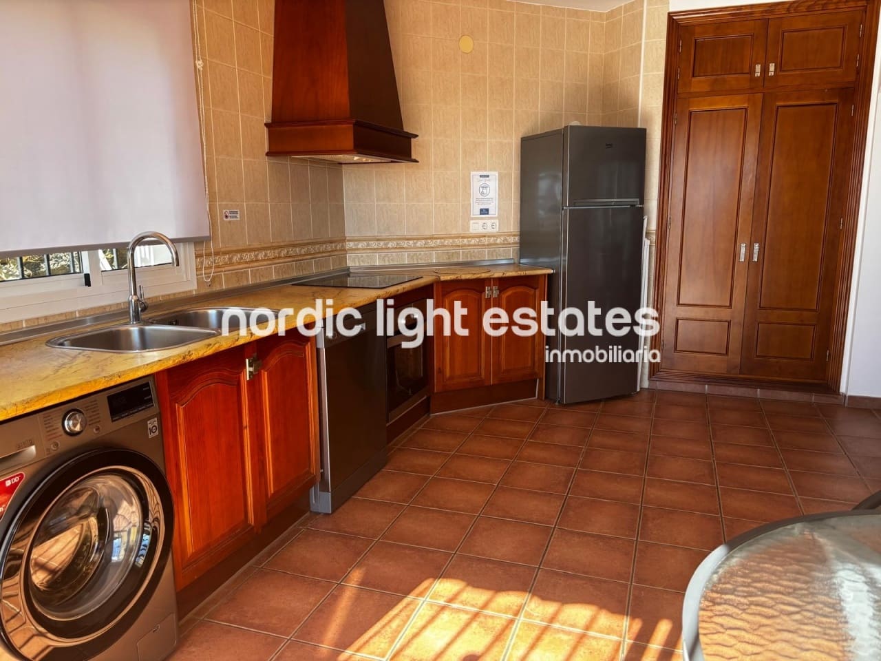 2 soverom Villa til leie i Nerja med svømmebasseng - € 1 800 (Ref: 9419403)