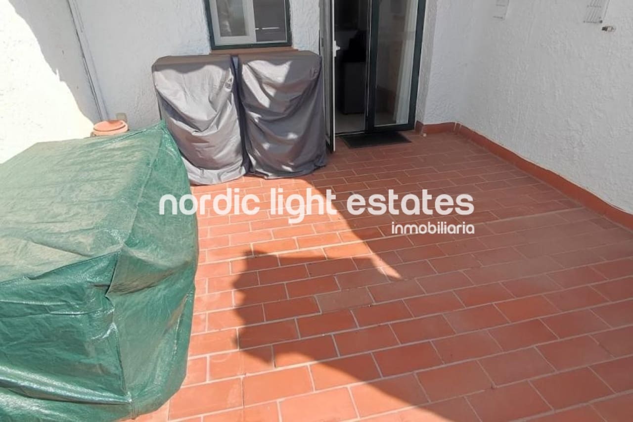1 soverom Leilighet til salgs i Nerja med svømmebasseng - € 225 000 (Ref: 9419404)