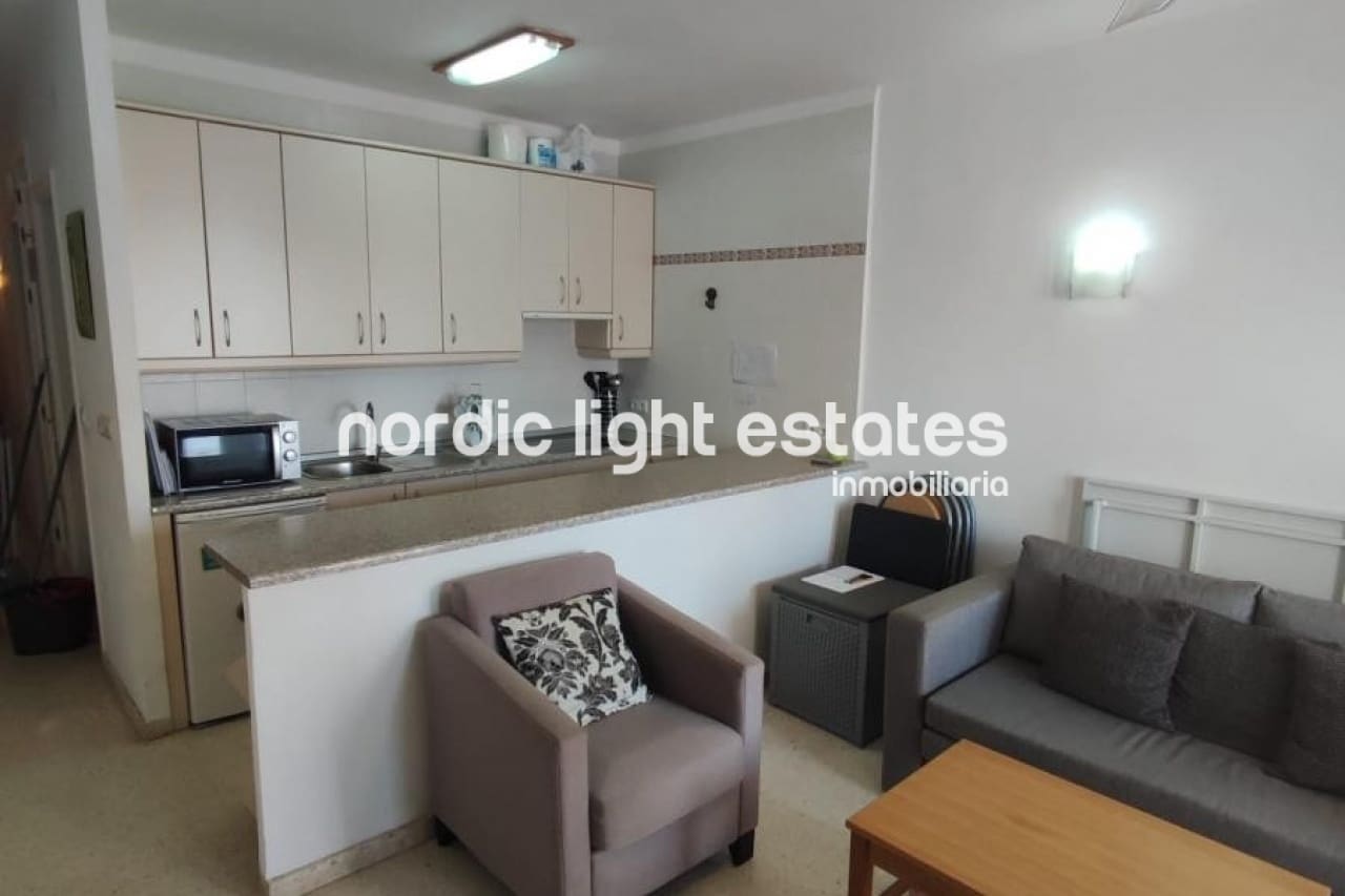 1 soverom Leilighet til salgs i Nerja med svømmebasseng - € 225 000 (Ref: 9419404)