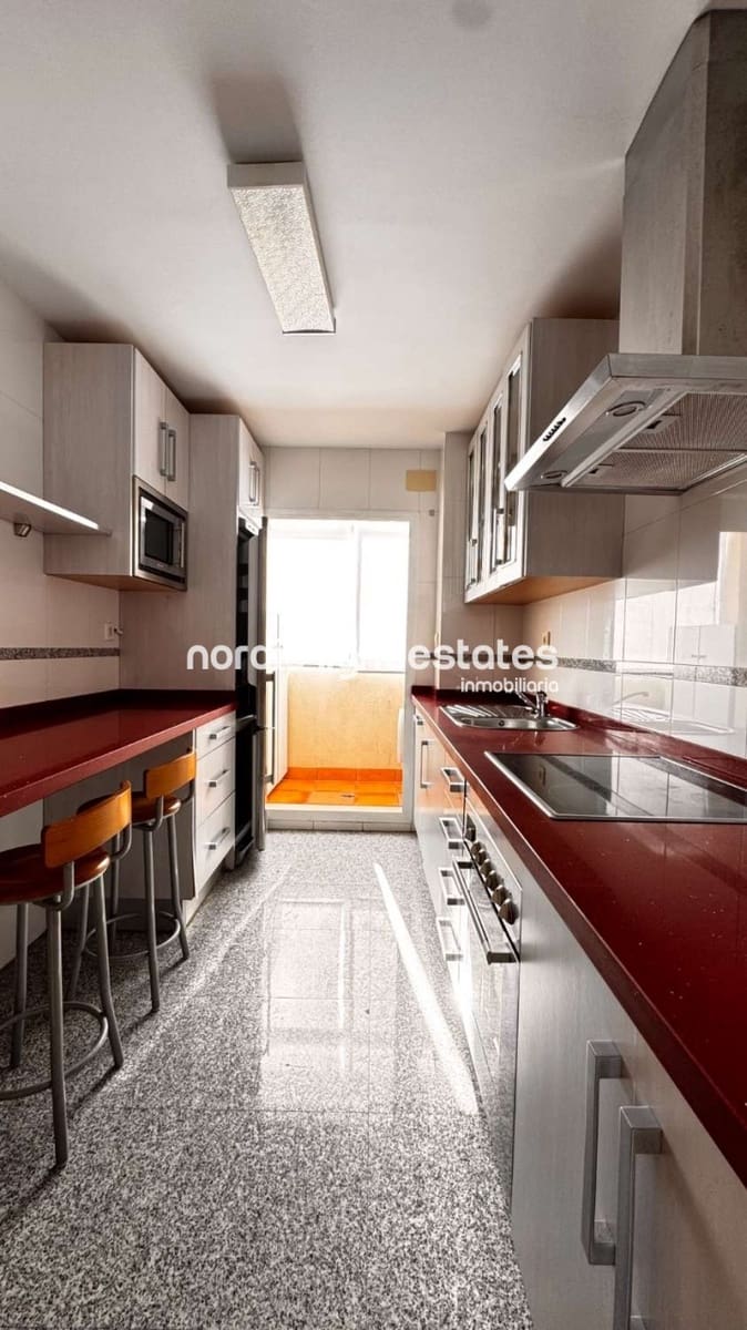 3 makuuhuone Asunto myytävänä paikassa Nerja mukana 
autotalli - 489 000 € (Ref: 9420629)