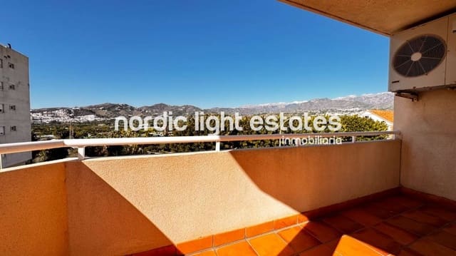 3 makuuhuone Asunto myytävänä paikassa Nerja mukana 
autotalli - 489 000 € (Ref: 9420629)