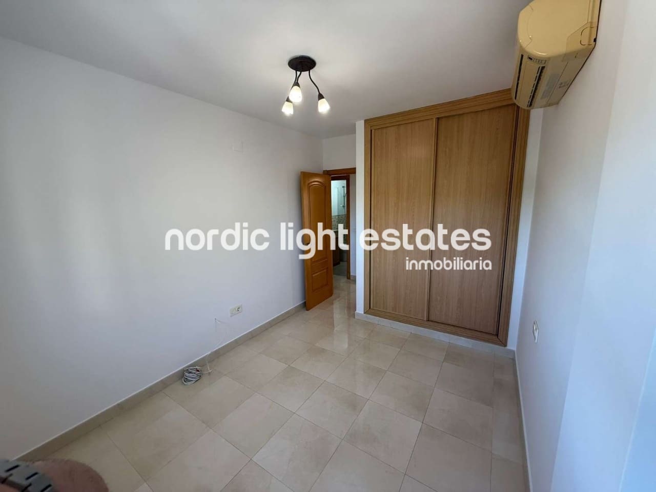 3 makuuhuone Asunto myytävänä paikassa Nerja mukana 
autotalli - 489 000 € (Ref: 9420629)