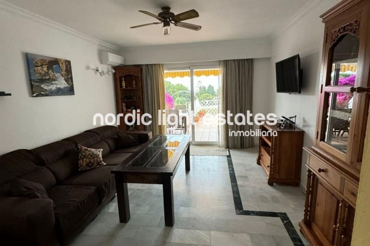 3 camera da letto Villetta Bifamiliare in vendita in Nerja con piscina garage - 519.000 € (Rif: 9425842)