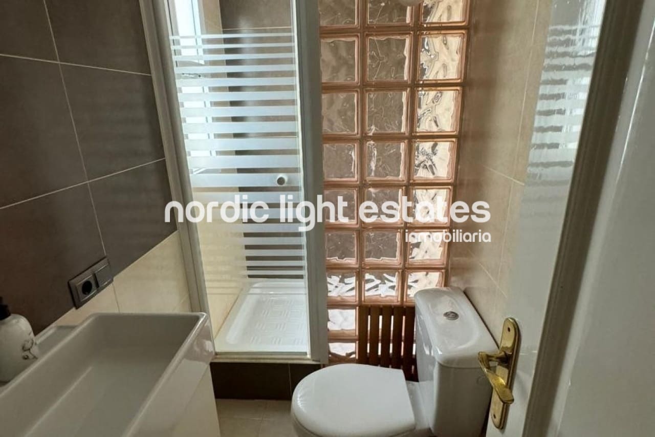 3 camera da letto Villetta Bifamiliare in vendita in Nerja con piscina garage - 519.000 € (Rif: 9425842)