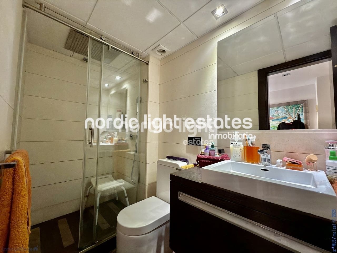 4 soveværelse Semi-Rækkehus til salg i Torre del Mar med swimmingpool garage - € 549.900 (Ref: 9426292)