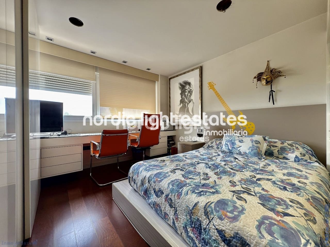 4 soveværelse Semi-Rækkehus til salg i Torre del Mar med swimmingpool garage - € 549.900 (Ref: 9426292)