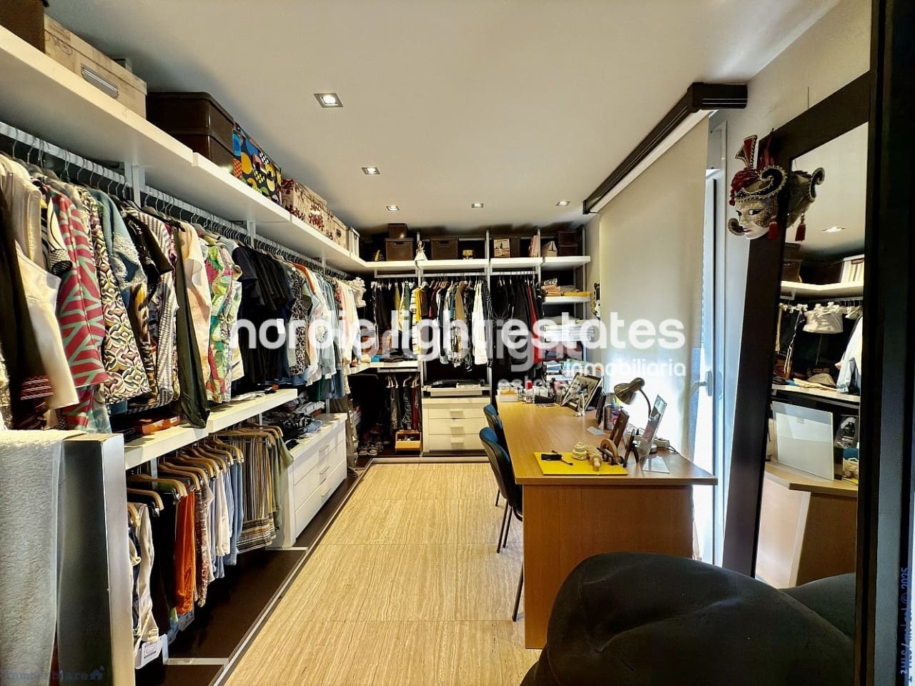 4 soveværelse Semi-Rækkehus til salg i Torre del Mar med swimmingpool garage - € 549.900 (Ref: 9426292)