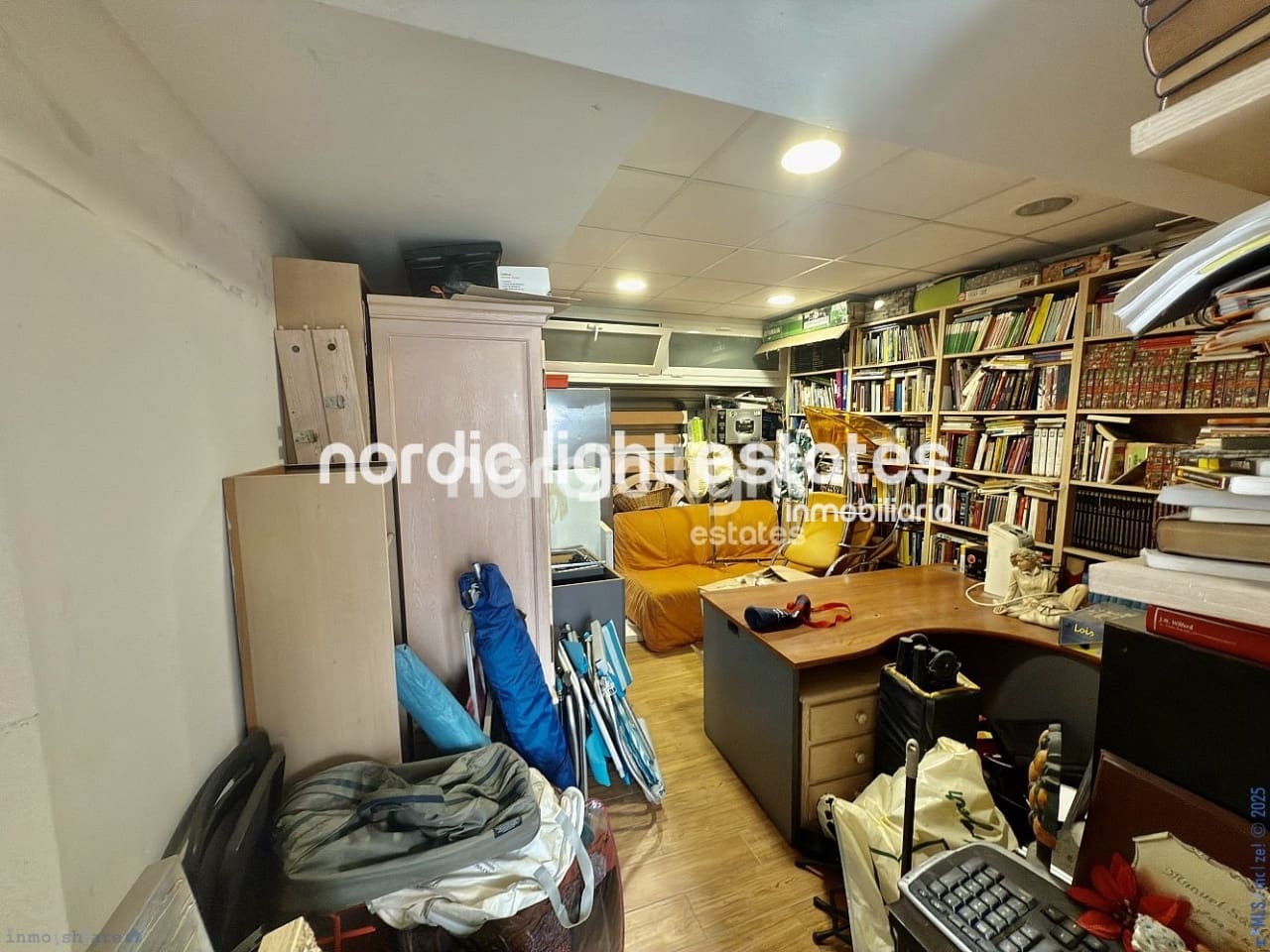 4 soveværelse Semi-Rækkehus til salg i Torre del Mar med swimmingpool garage - € 549.900 (Ref: 9426292)