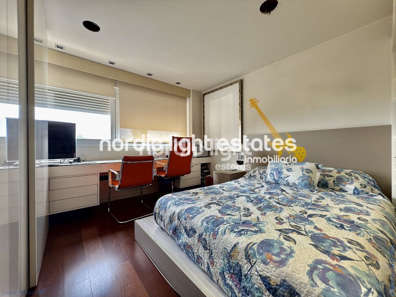 4 soveværelse Semi-Rækkehus til salg i Torre del Mar med swimmingpool garage - € 549.900 (Ref: 9426292)