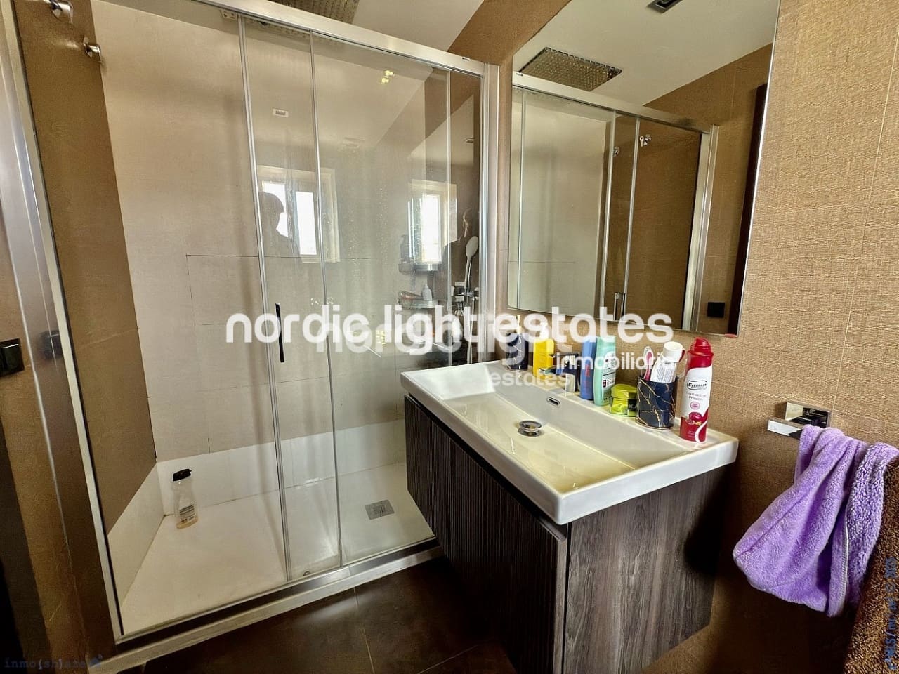 4 soveværelse Semi-Rækkehus til salg i Torre del Mar med swimmingpool garage - € 549.900 (Ref: 9426292)