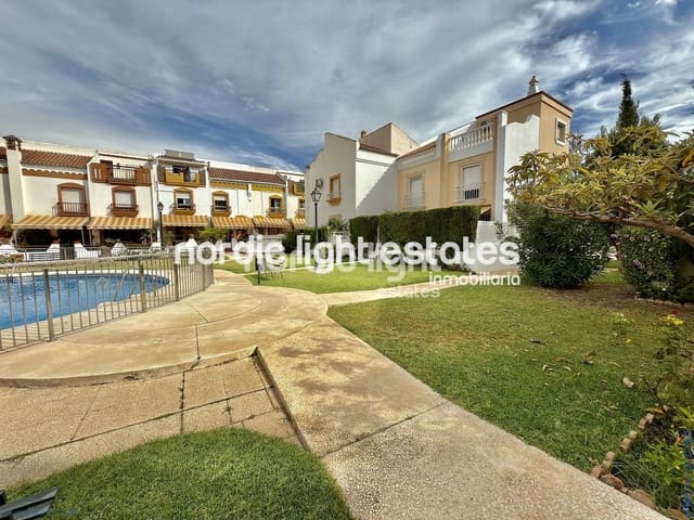 4 soveværelse Semi-Rækkehus til salg i Torre del Mar, Vélez-Málaga med swimmingpool garage - € 549.900 (Ref: 9426292)