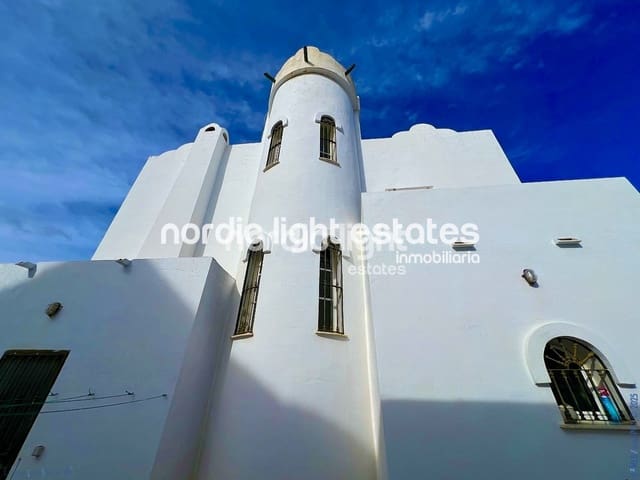 4 sypialnia Willa na sprzedaż w Puerto de la Torre, Miasto Málaga z basenem garażem - 898 000 € (Ref: 9428227)