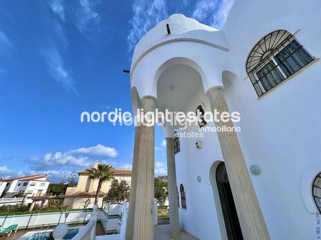 4 sypialnia Willa na sprzedaż w Puerto de la Torre, Miasto Málaga z basenem garażem - 898 000 € (Ref: 9428227)