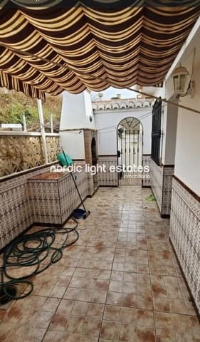 3 soveværelse Semi-Rækkehus til salg i Benajarafe, Vélez-Málaga med garage - € 375.000 (Ref: 9431928)