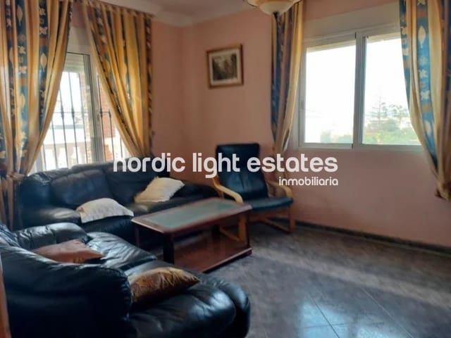 3 soveværelse Semi-Rækkehus til salg i Benajarafe, Vélez-Málaga med garage - € 375.000 (Ref: 9431928)