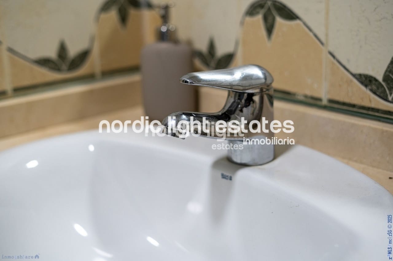 2 bedroom Apartment for sale in Torrox-Costa with pool - € 360,000 (Ref: 9432399)