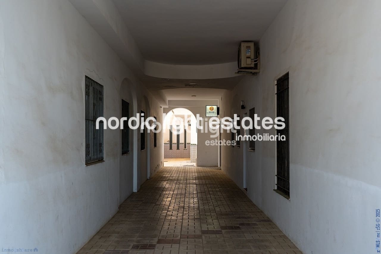 2 bedroom Apartment for sale in Torrox-Costa with pool - € 360,000 (Ref: 9432399)