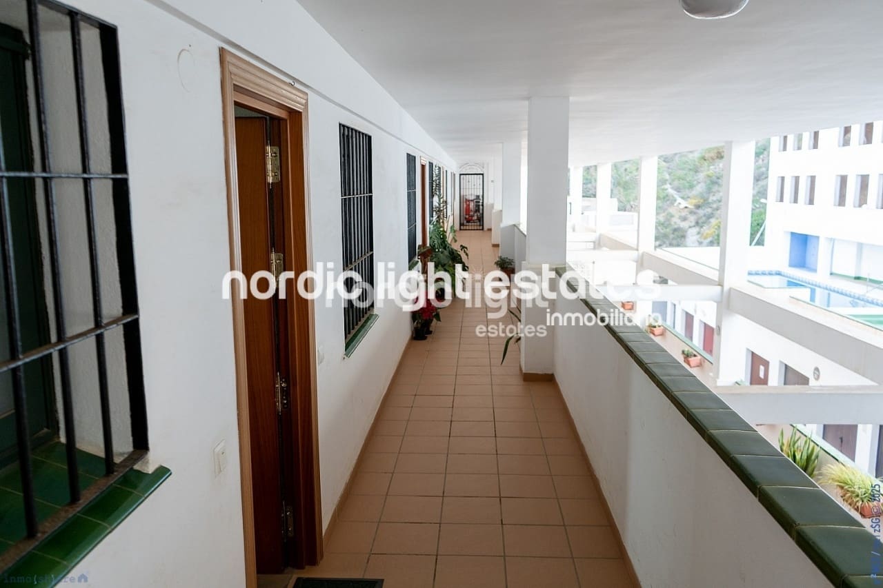 2 bedroom Apartment for sale in Torrox-Costa with pool - € 360,000 (Ref: 9432399)