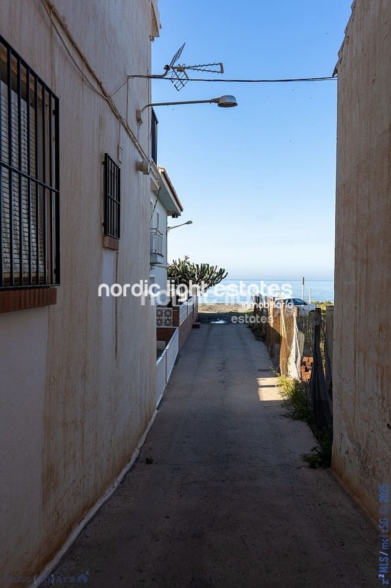 2 bedroom Apartment for sale in Torrox-Costa with pool - € 360,000 (Ref: 9432399)