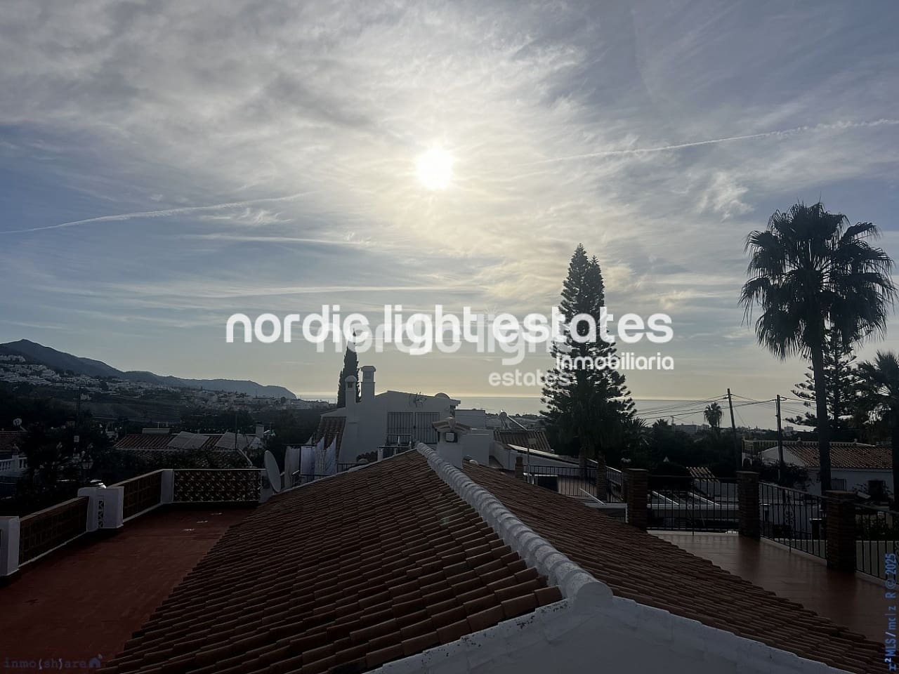 2 bedroom Villa for sale in Nerja with garage - € 350,000 (Ref: 9432401)