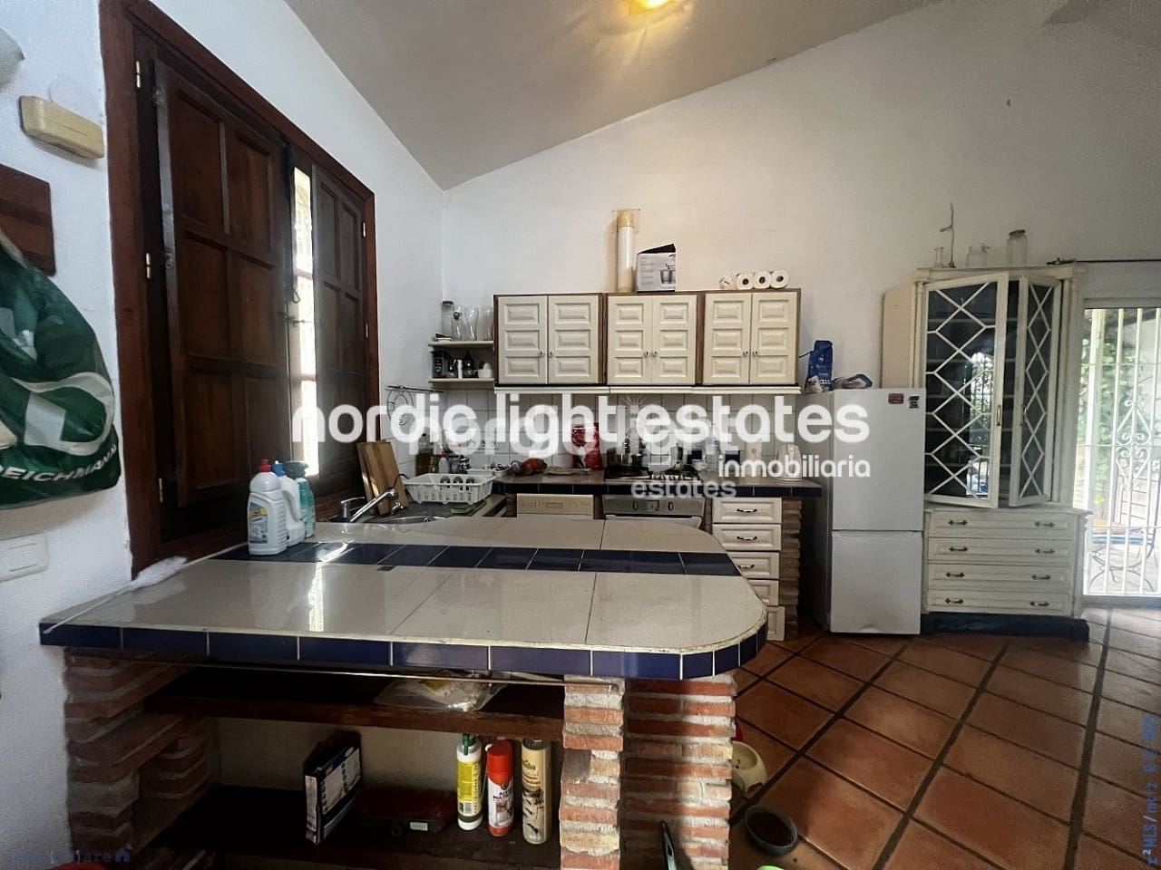 2 bedroom Villa for sale in Nerja with garage - € 350,000 (Ref: 9432401)