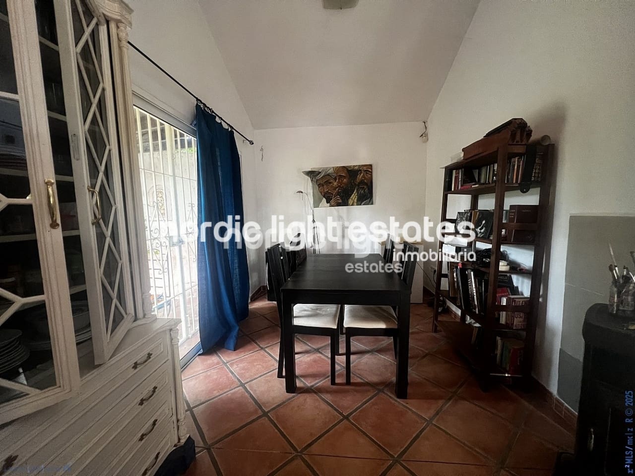 2 bedroom Villa for sale in Nerja with garage - € 350,000 (Ref: 9432401)