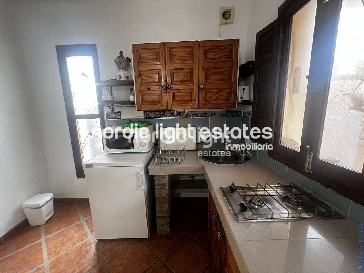 2 bedroom Villa for sale in Nerja with garage - € 350,000 (Ref: 9432401)
