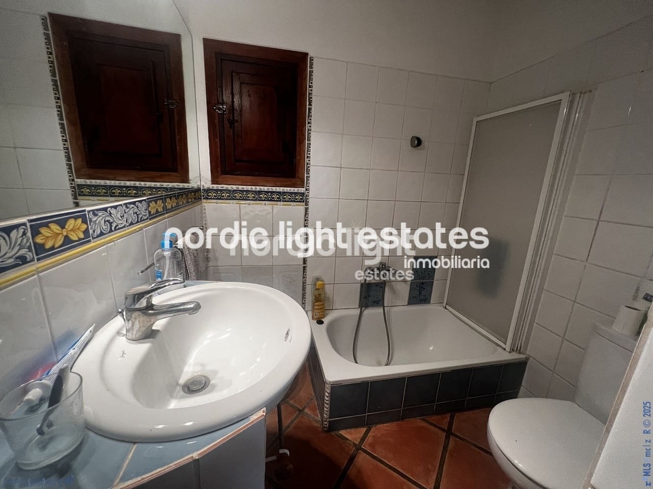 2 bedroom Villa for sale in Nerja with garage - € 350,000 (Ref: 9432401)