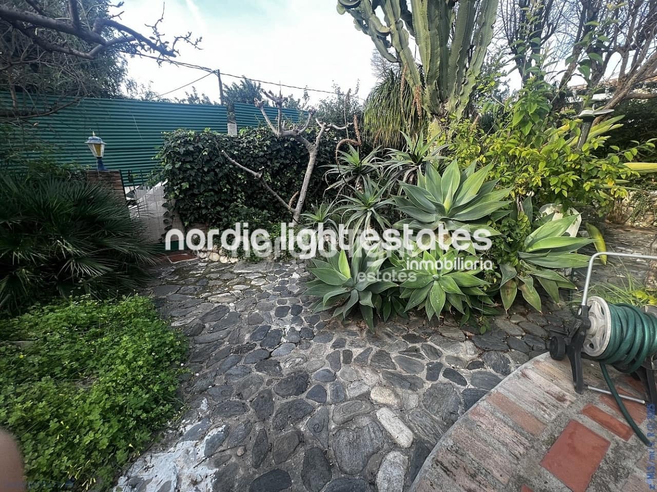 2 bedroom Villa for sale in Nerja with garage - € 350,000 (Ref: 9432401)