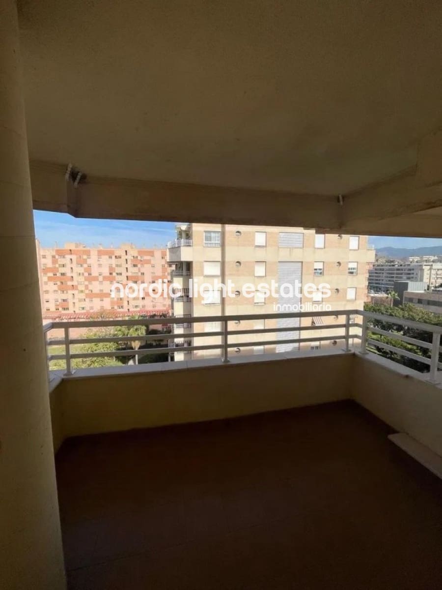 3 sypialnia Mieszkanie na sprzedaż w Miasto Malaga z basenem garażem - 550 000 € (Ref: 9435990)